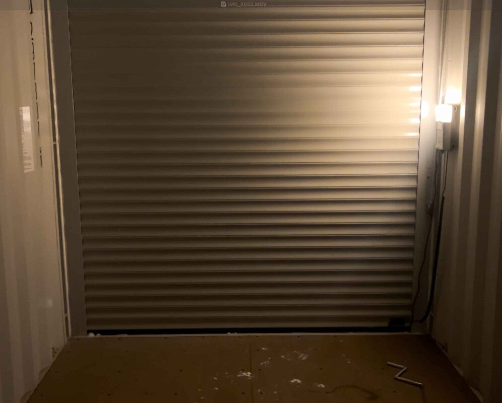 Contêiner 20' HC com Portas Enroláveis